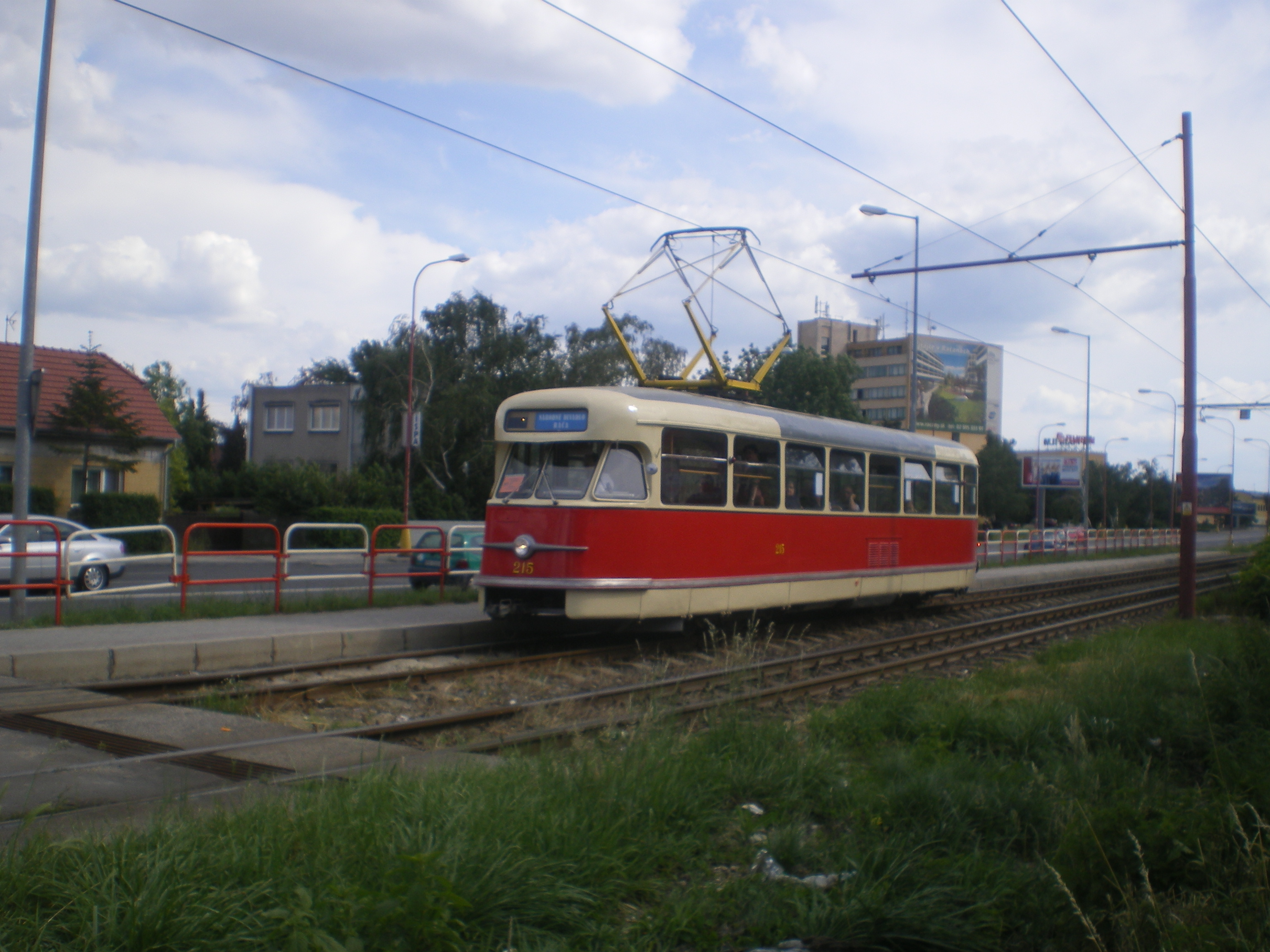 ČKD - Tatra T2 #215 na Hečkovej